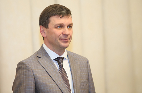 Заместитель председателя правительства – министр сельского хозяйства Пензенской области Андрей Бурлаков поздравил тружеников села с 75-летием Победы в Великой Отечественной войне